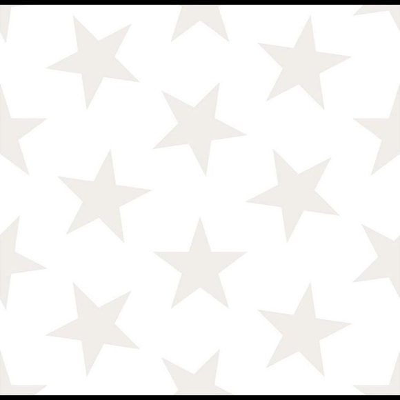 Meet your Poshers, Maggie and Carrie - Picture 1 of 1